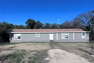 285 Sorrel Ct, Stephenville, TX 76401 - Photo 12