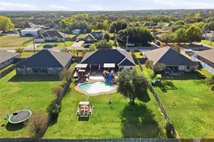 616 Parker Ln, Granbury, TX 76048 - Photo 36