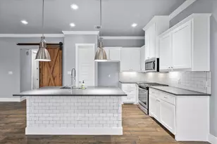 216 Alvarado St, Mansfield, TX 76063 - Photo 8