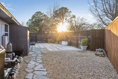 1608 Chaparral Court, Grapevine, TX 76051 - Photo 10