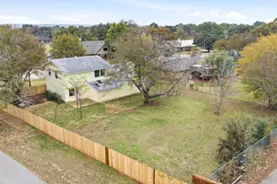 5600 Choctaw Dr, Granbury, TX 76049 - Photo 24