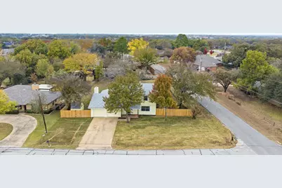 5600 Choctaw Drive, Granbury, TX 76049 - Photo 6