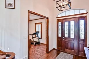 811 Mallard Pointe Dr, Grand Prairie, TX 75104 - Photo 4