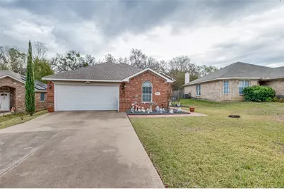 8169 Whitney Lane, Fort Worth, TX 76120 - Photo 2