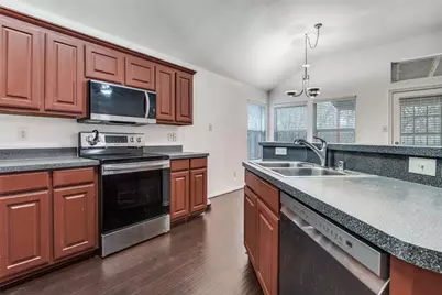 8169 Whitney Lane, Fort Worth, TX 76120 - Photo 12