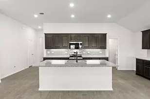 7816 Kingfisher Rd, Aubrey, TX 76227 - Photo 4