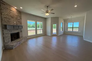 321 Skeen Peak, Springtown, TX 76082 - Photo 12