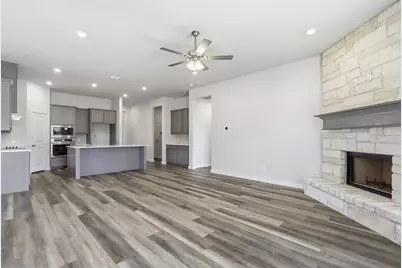 321 Skeen Peak, Springtown, TX 76082 - Photo 14