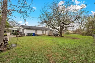 812 Hubert St, Waco, TX 76704 - Photo 4