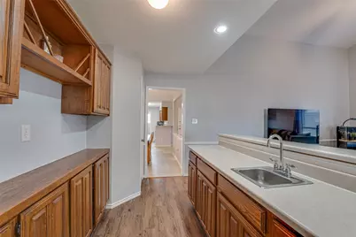 210 Wilshire Drive, Glenn Heights, TX 75154 - Photo 12