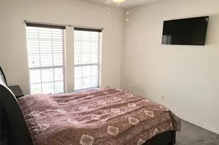 1016 Cove Meadow Ct, Grand Prairie, TX 75104 - Photo 12