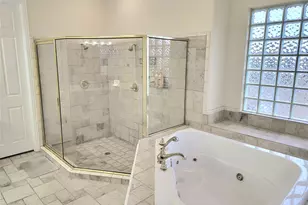 1016 Cove Meadow Ct, Grand Prairie, TX 75104 - Photo 16