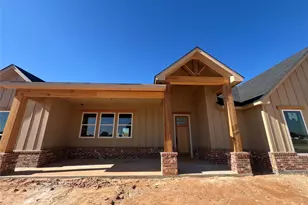 105 Cattleman Dr, Springtown, TX 76082 - Photo 2