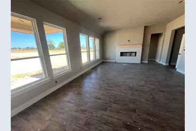 105 Cattleman Drive, Springtown, TX 76082 - Photo 6