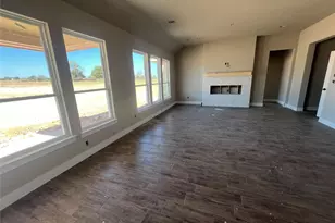 105 Cattleman Dr, Springtown, TX 76082 - Photo 6