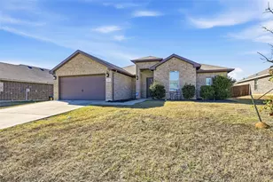 6513 Boot Jack Dr, Burleson, TX 76058 - Photo 2