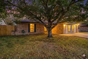 516 Clover Dr, Saginaw, TX 76179 - Photo 36