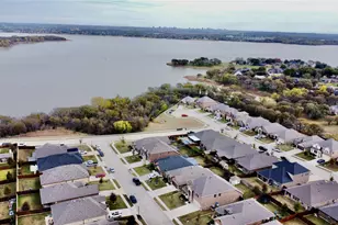 2917 Lampasas Ln, Little Elm, TX 75068 - Photo 38