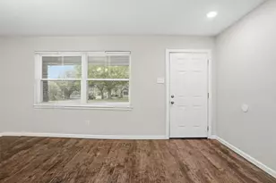 4317 Wedgmont Cir S, Fort Worth, TX 76133 - Photo 8