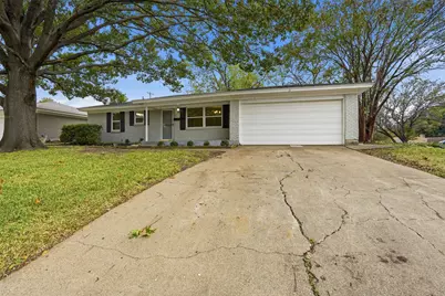 4317 Wedgmont Circle S, Fort Worth, TX 76133 - Photo 4