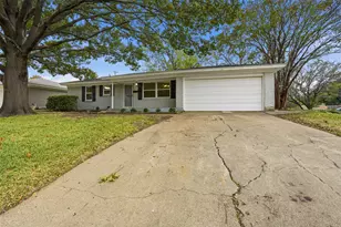 4317 Wedgmont Cir S, Fort Worth, TX 76133 - Photo 4