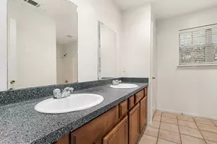 1417 Hamburg St, Dallas, TX 75215 - Photo 18