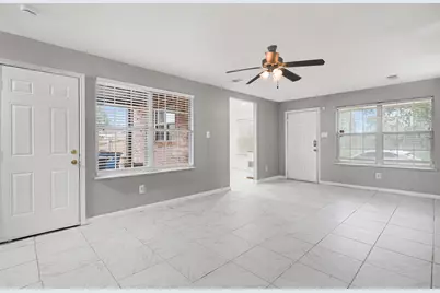 1417 Hamburg Street, Dallas, TX 75215 - Photo 4