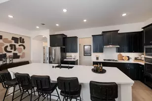 636 Red Maple Rd, Waxahachie, TX 75165 - Photo 2