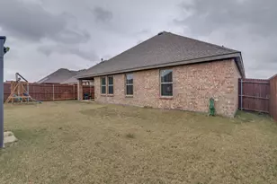 8366 Slowburn Dr, Garland, TX 75043 - Photo 22