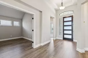 720 Cherry Bark Trl, Waxahachie, TX 75165 - Photo 2