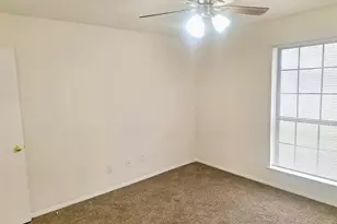 628 Edwards Dr, Saginaw, TX 76179 - Photo 18