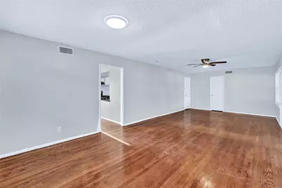 4208 Huckleberry Circle, Dallas, TX 75216 - Photo 8