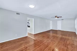 4208 Huckleberry Cir, Dallas, TX 75216 - Photo 8