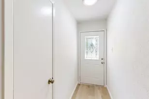 1505 Marlee Ln, Arlington, TX 76014 - Photo 6