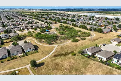 8101 Kurgan Trail, Fort Worth, TX 76131 - Photo 40