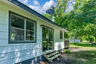 103 Ivy St, Goodlow, TX 75144 - Photo 28