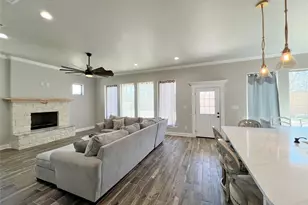 101 Hearthstone Ct, Weatherford, TX 76087 - Photo 6