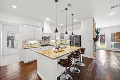 2242 Legacy Trail, Irving, TX 75063 - Photo 10