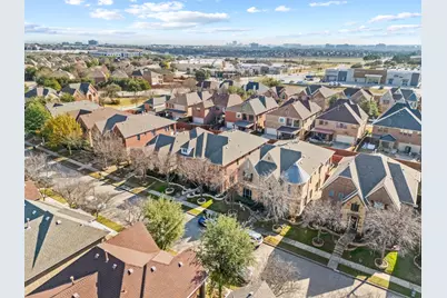 2242 Legacy Trail, Irving, TX 75063 - Photo 34