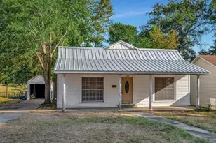 511 Woodlawn St, Henderson, TX 75652 - Photo 2