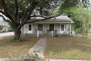 1407 Bolivar St, Denton, TX 76201 - Photo 1