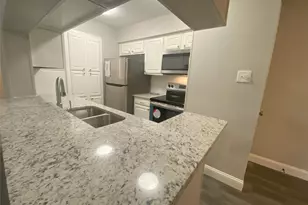 1310 Harwell Dr, Arlington, TX 76011 - Photo 4