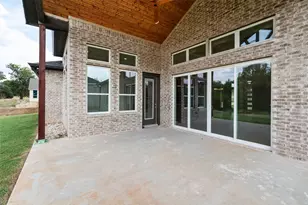 2300 Candlestick Dr, Granbury, TX 76049 - Photo 34