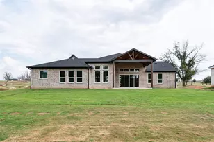 2300 Candlestick Dr, Granbury, TX 76049 - Photo 32