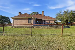 3300 Hummingbird Ct, Granbury, TX 76049 - Photo 30