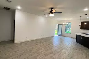 2512 San Gabriel Dr, Granbury, TX 76048 - Photo 6