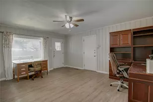 2324 N 50th St, Waco, TX 76710 - Photo 8