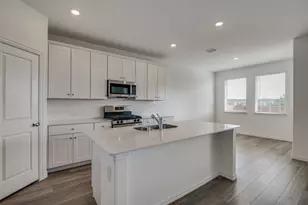 4001 Kaufman Ct, Little Elm, TX 75068 - Photo 10