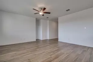 4001 Kaufman Ct, Little Elm, TX 75068 - Photo 4