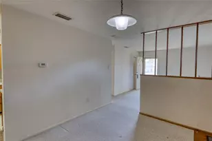 4649 Western Oaks Dr, Dallas, TX 75211 - Photo 12